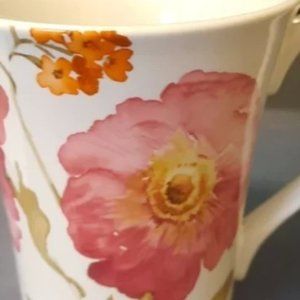 The ceramic cup